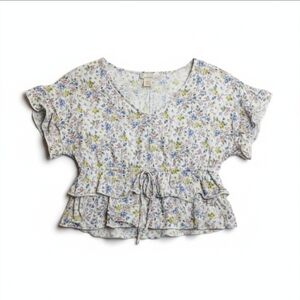 Urban Romantics Floral Peplum Blouse - Size Medium